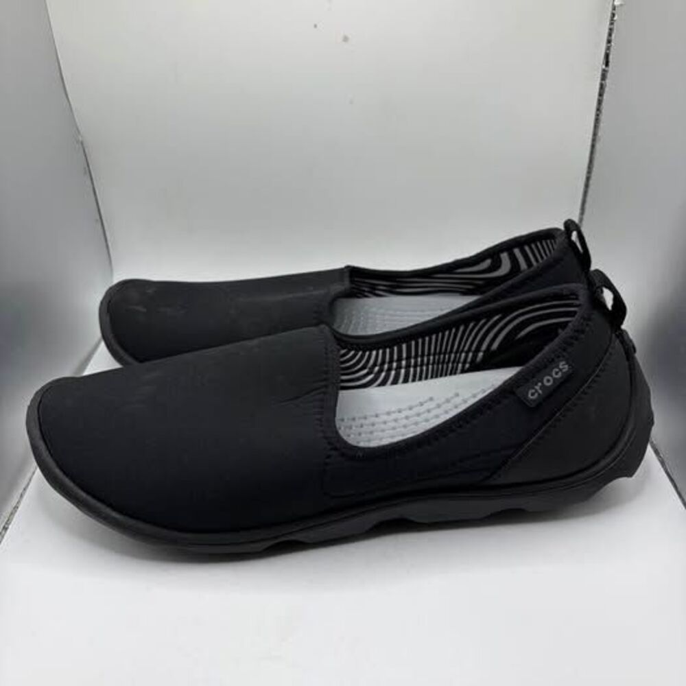 Women’s Crocs Slip-On Shoes Size 9